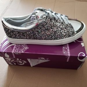 NIB Shiny silver glitter sneakers